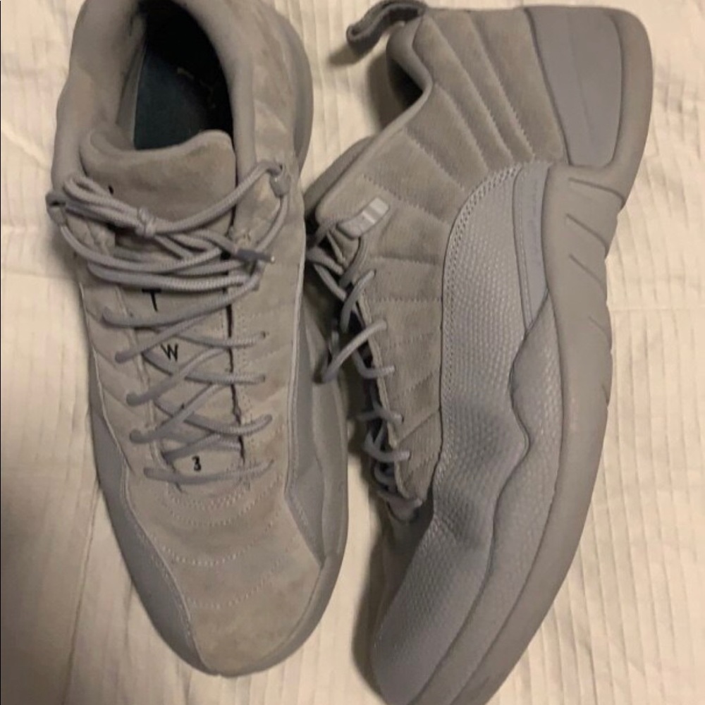 Jordan 11 low (COOL Grey)